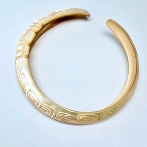 Vintage Mother of Pearl Hand Carved Tahitian Shell Bangle